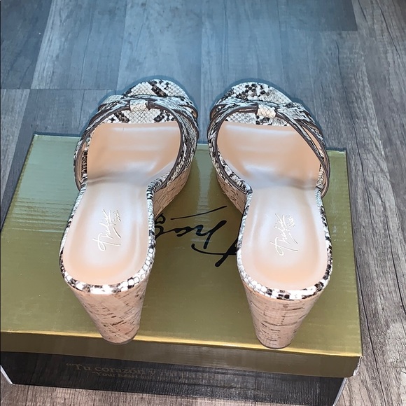 Thalia Sodi Jaylen Open Toe Casual Slide Sandals - Picture 7 of 9